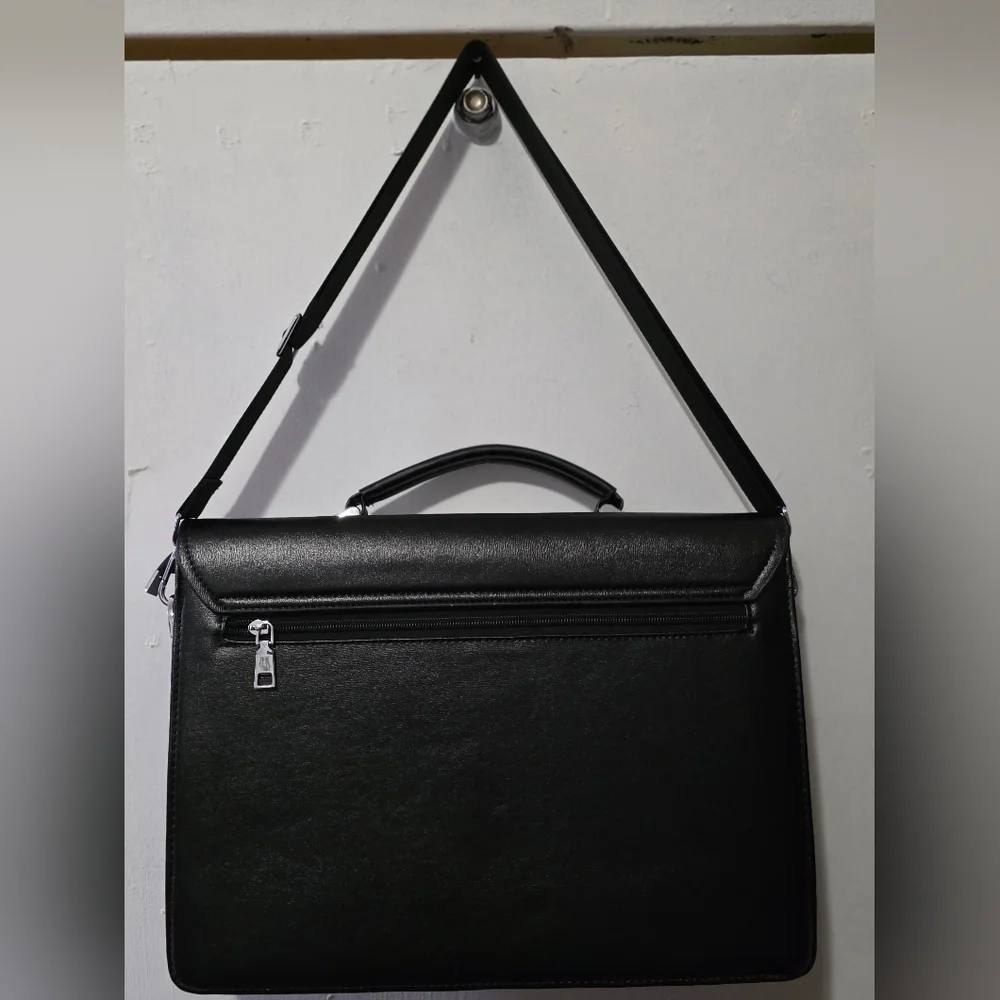 Brief Case Black Leather Men's Bag. 5 Pocket Case. Computer Carrier, Files, Leaf